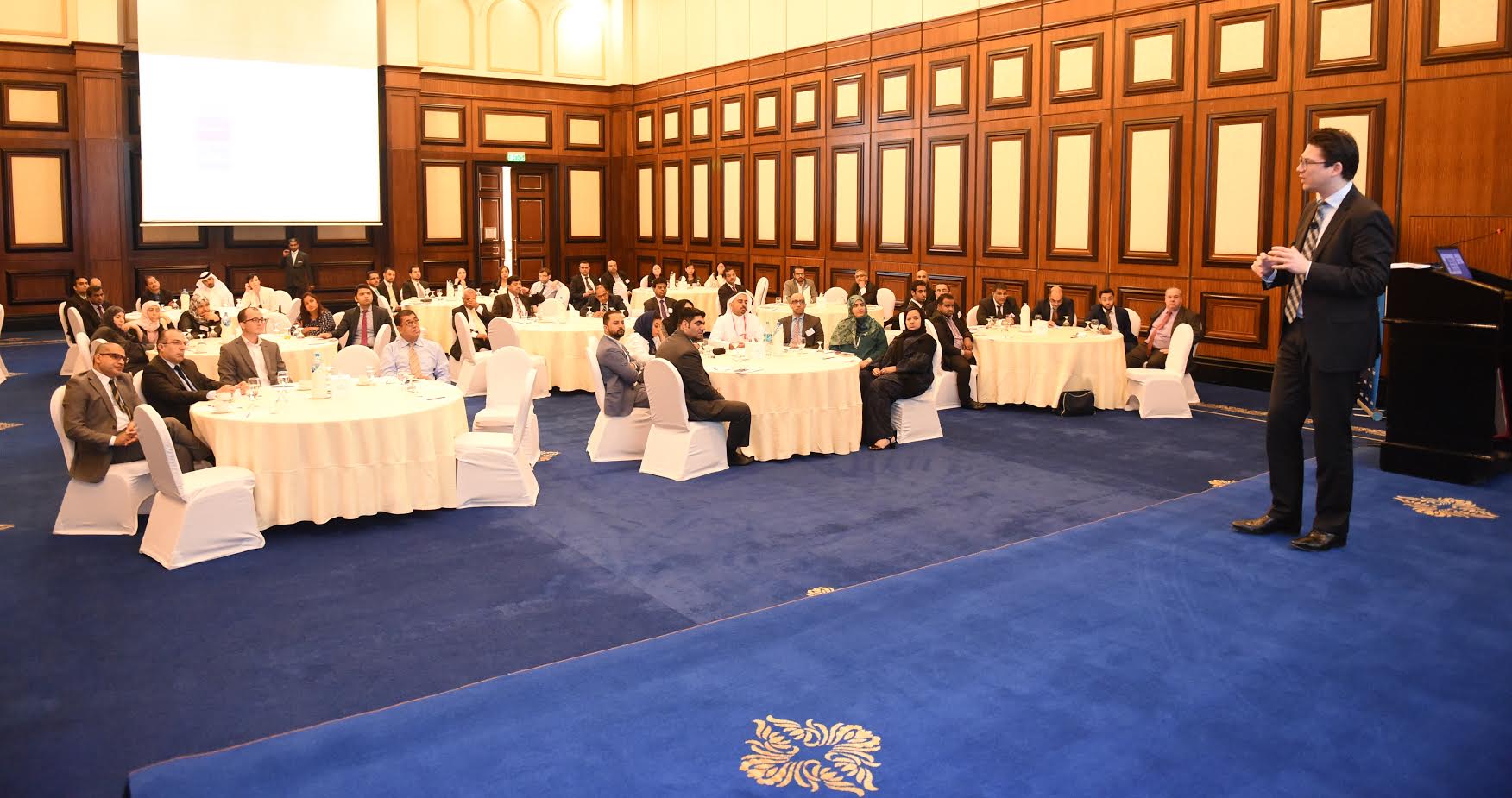 attendees-during-kpmg-vat-event-for-fs-sector