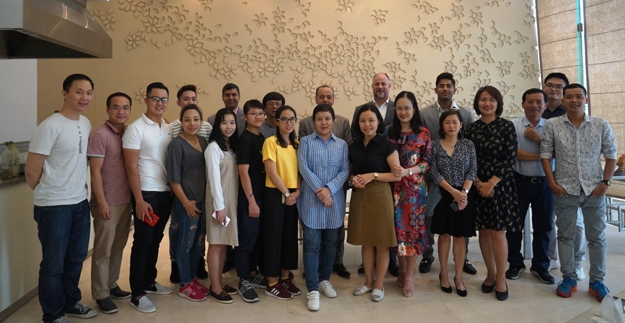 copthorne-hotel-dubai-hosts-vietnamese-group-fam-trip