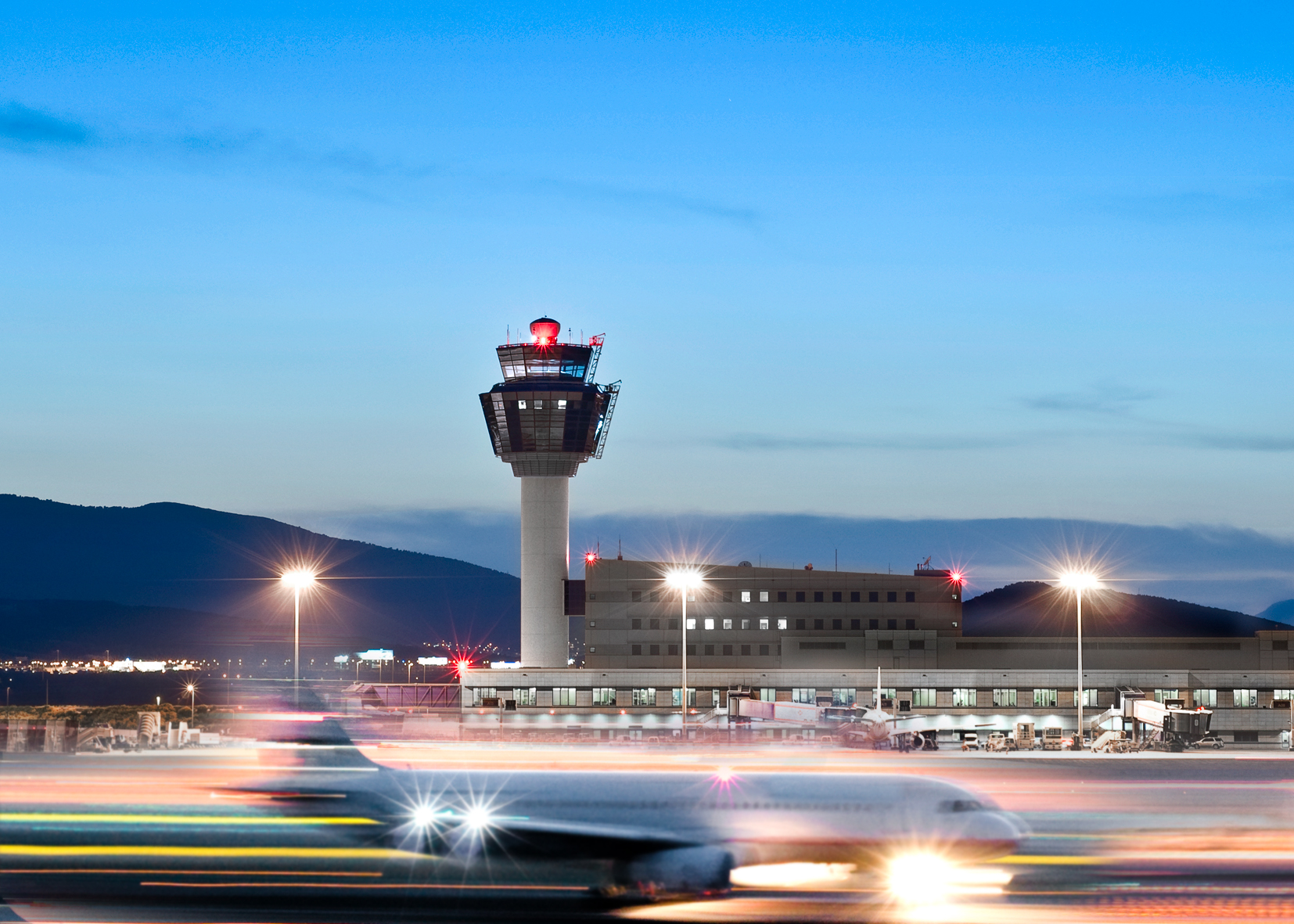 athens-airport-high-res