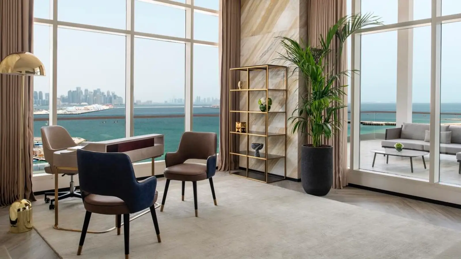 RIXOS_GULFDOHA_ROOM_KATARA-37289 Large_0