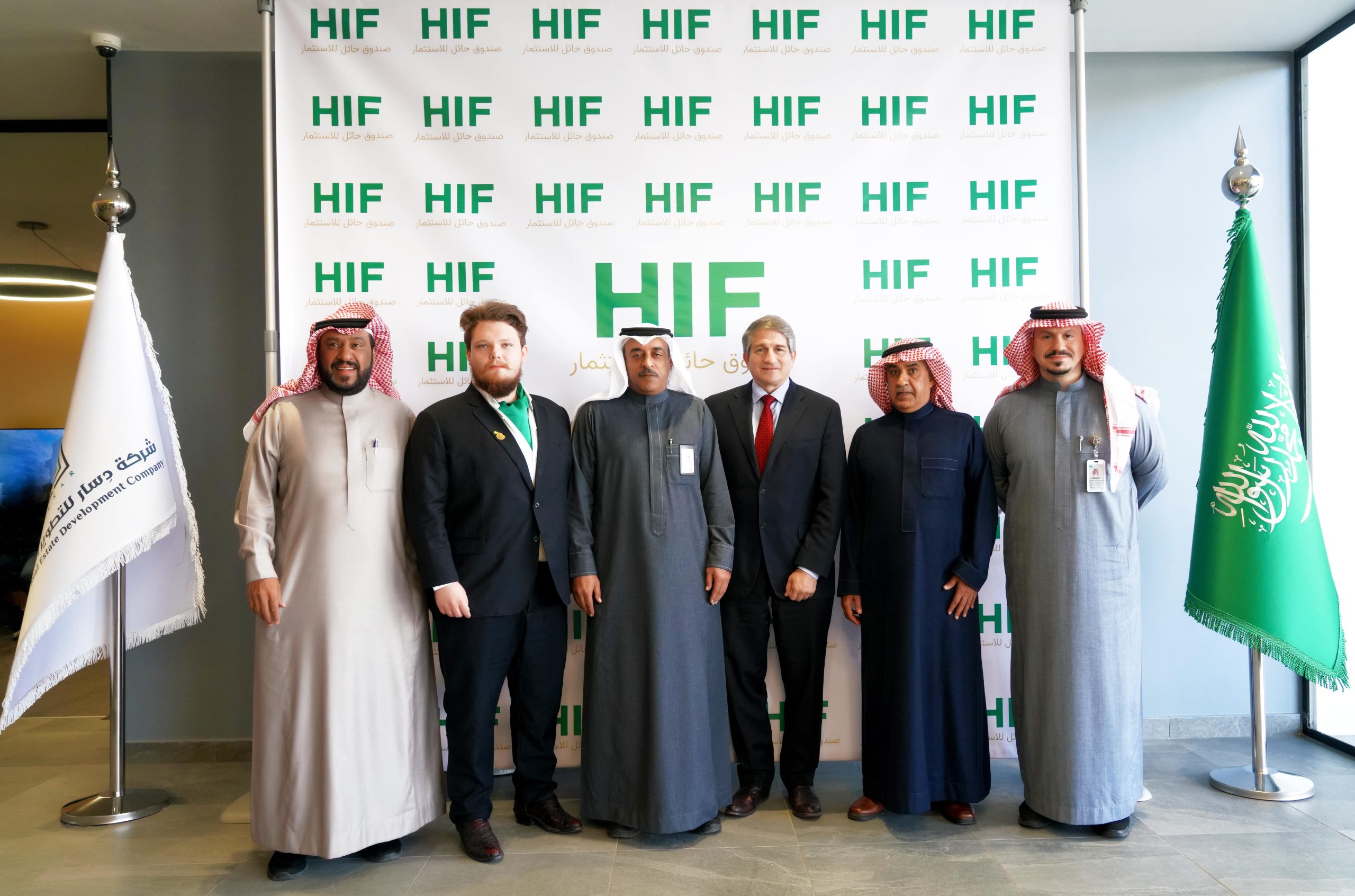 Arm-Holdings-Technology-scaled