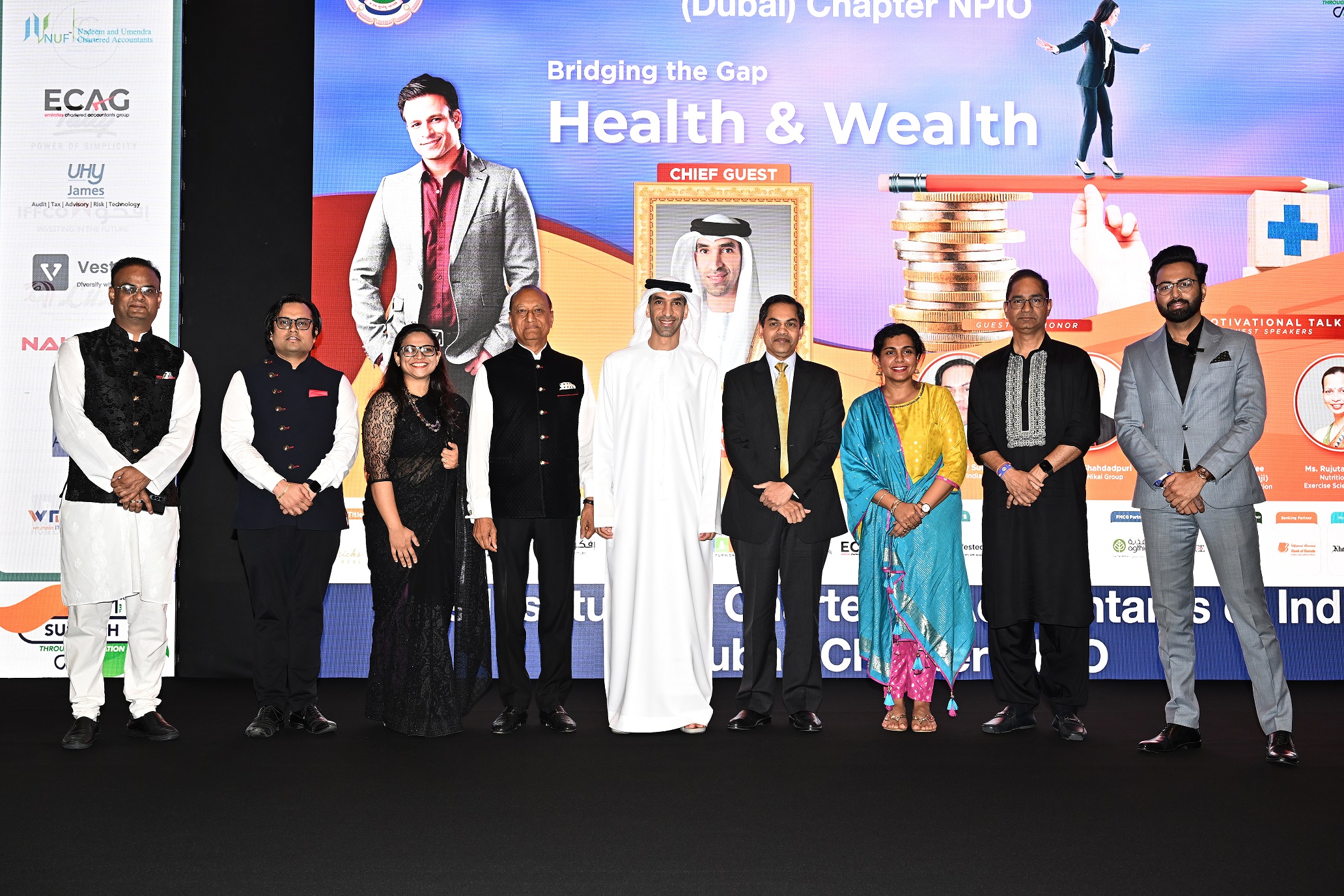 Executive Committee of ICAI (Dubai) Chapter NPIO with Dr Thani bin Ahmed Al Zeyoudi, UAE Minister of State for Foreign, HE Sunjay Sudhir, Indian Ambassador to the UAE & Mr Paras Shahdadpuri, Chairman of Nikai