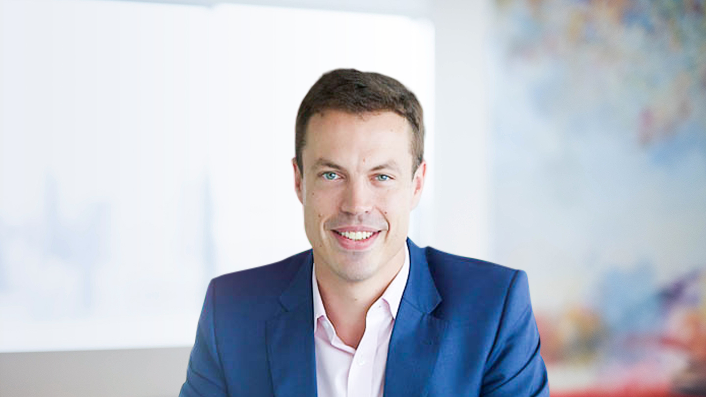 Bain & Company - Tom De-Waele