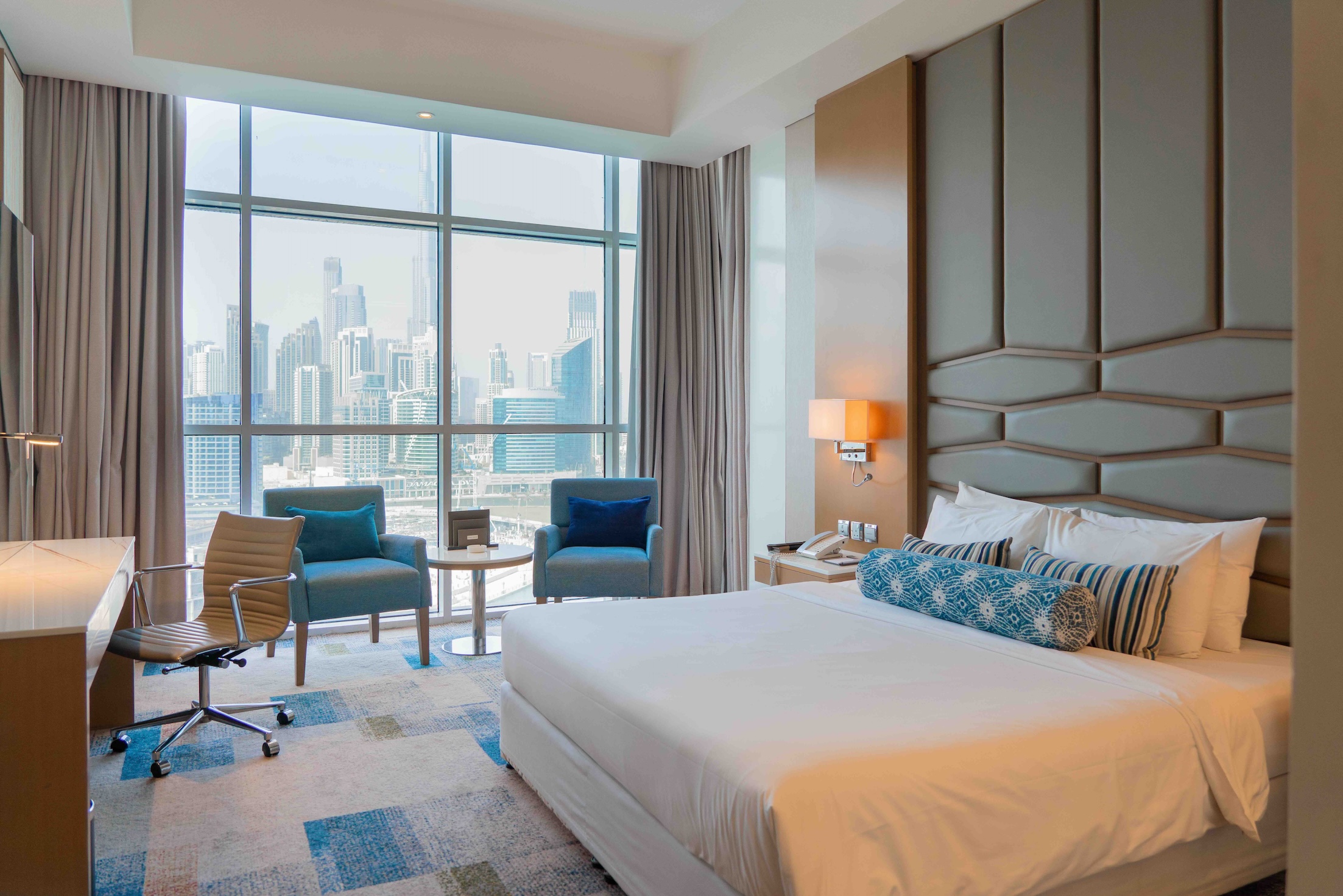 Canal Central Hotel Business Bay room