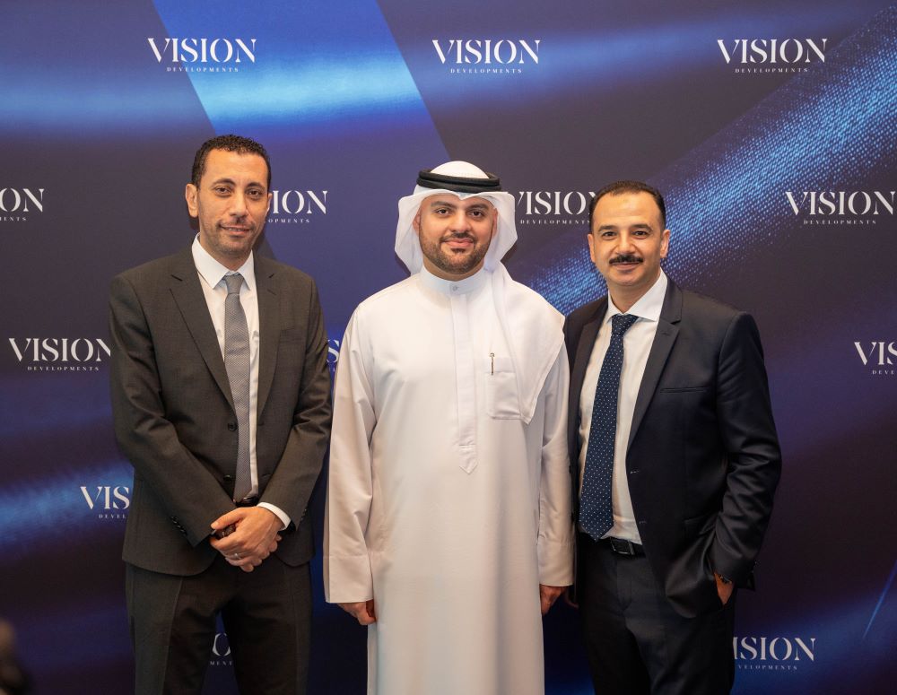 _Eng Masoud Al Zarouni, CEO & Co Founder, Vision Developments with their leadership team