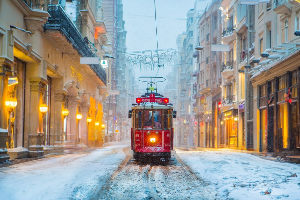 Istanbul-Taksim-Winter.jpg