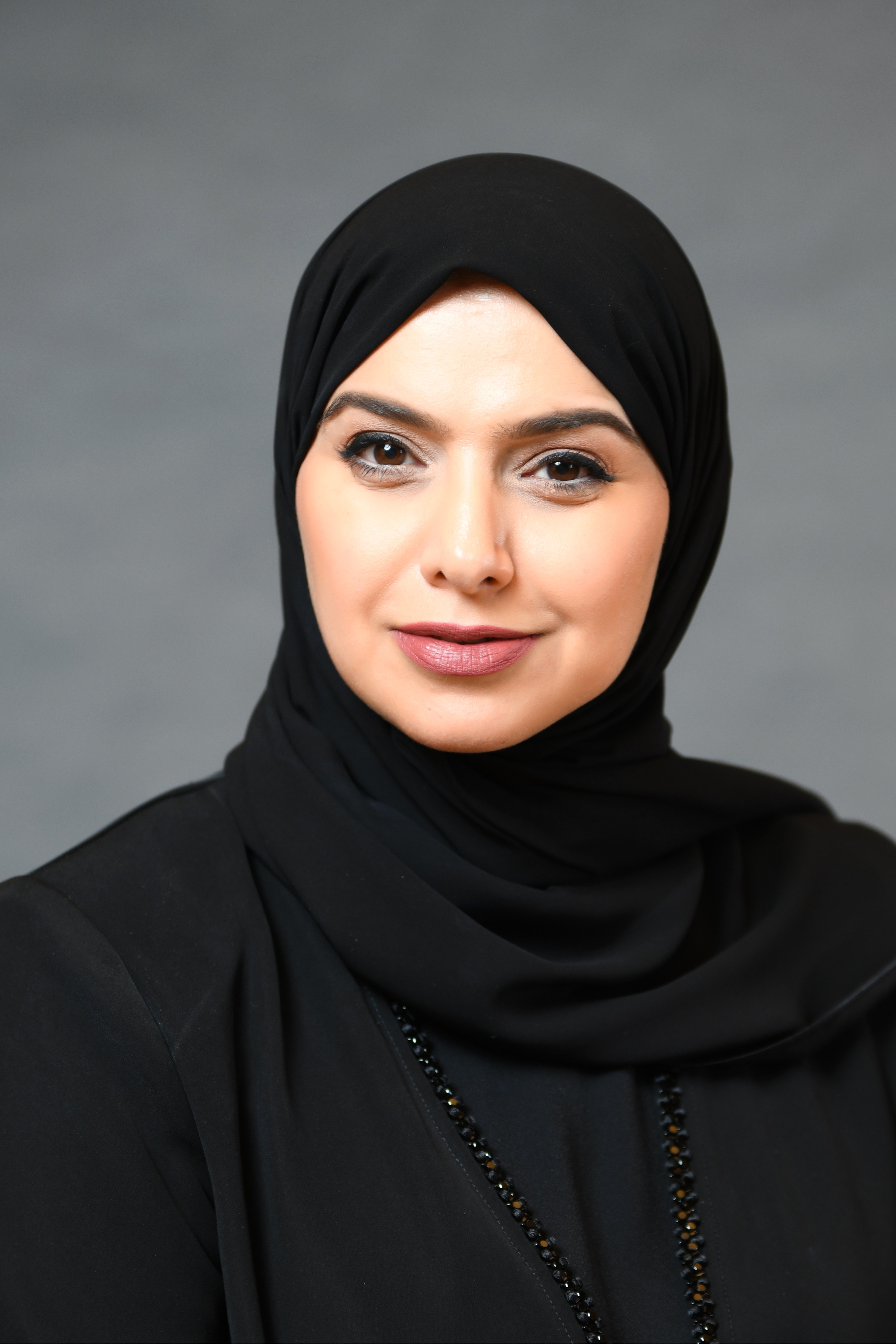 HE Dr Amna Al Dahak Official Photo 2025 (2)