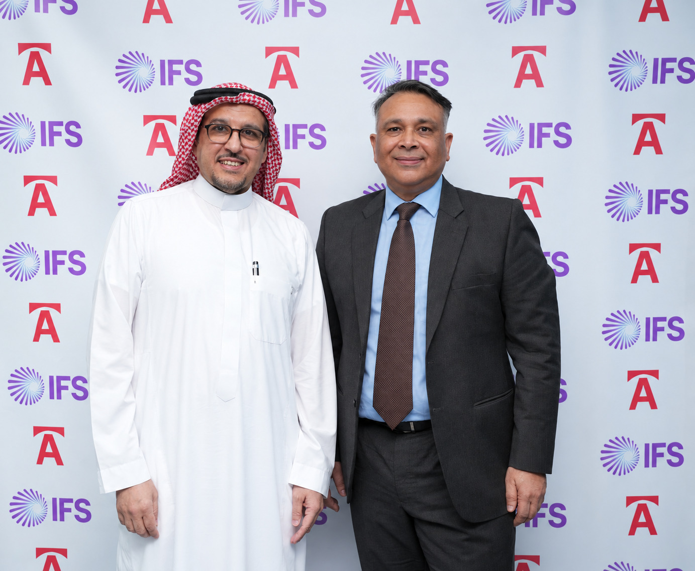 Abdulaziz Albakr, Chairman of the Board of Directors, Arab Tank Terminals Ltd and Rahul Misra, SVP Managing Director - Middle East and Africa, IFS (1)