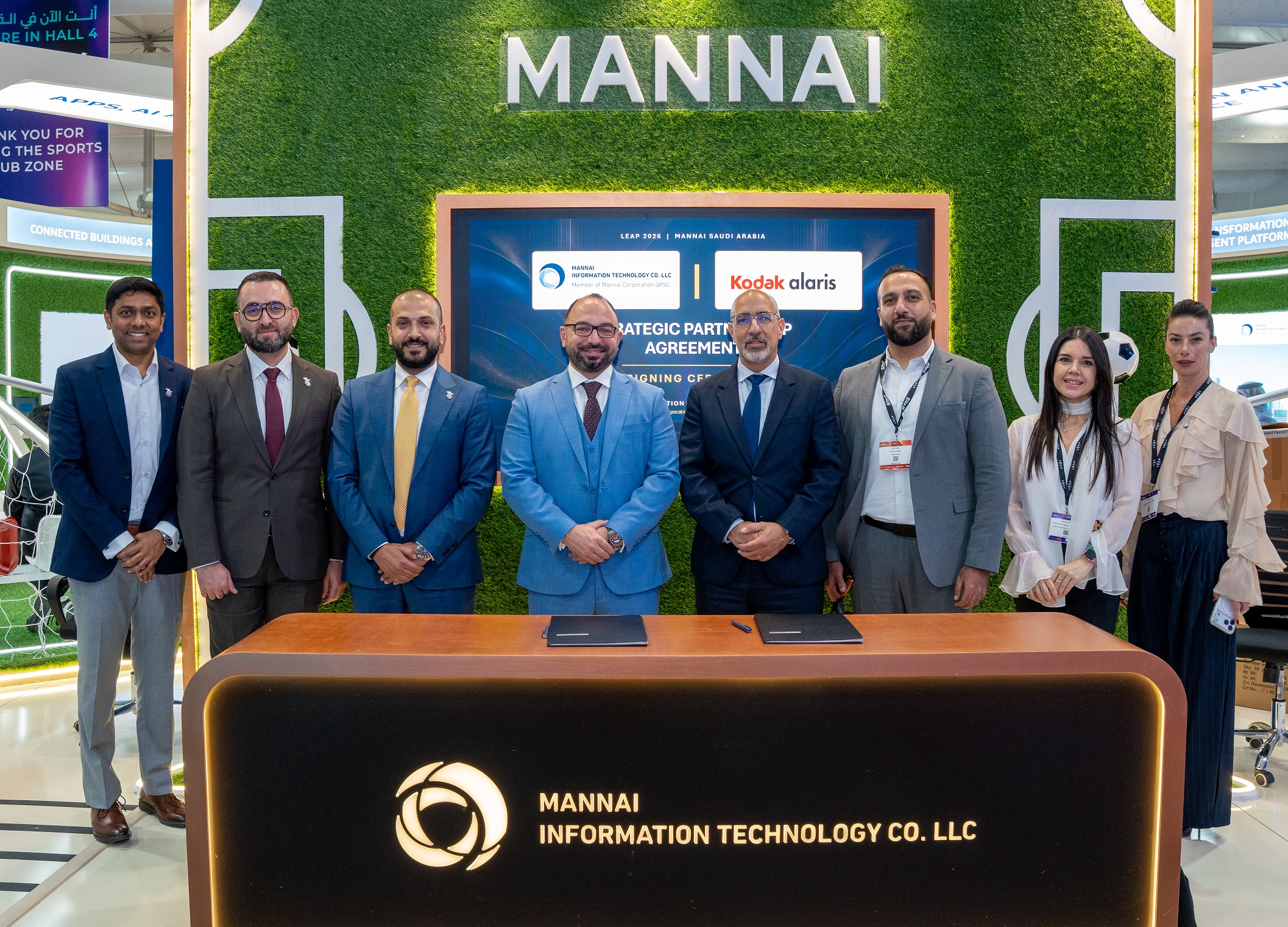KA and Mannai Partnership photograph (1)