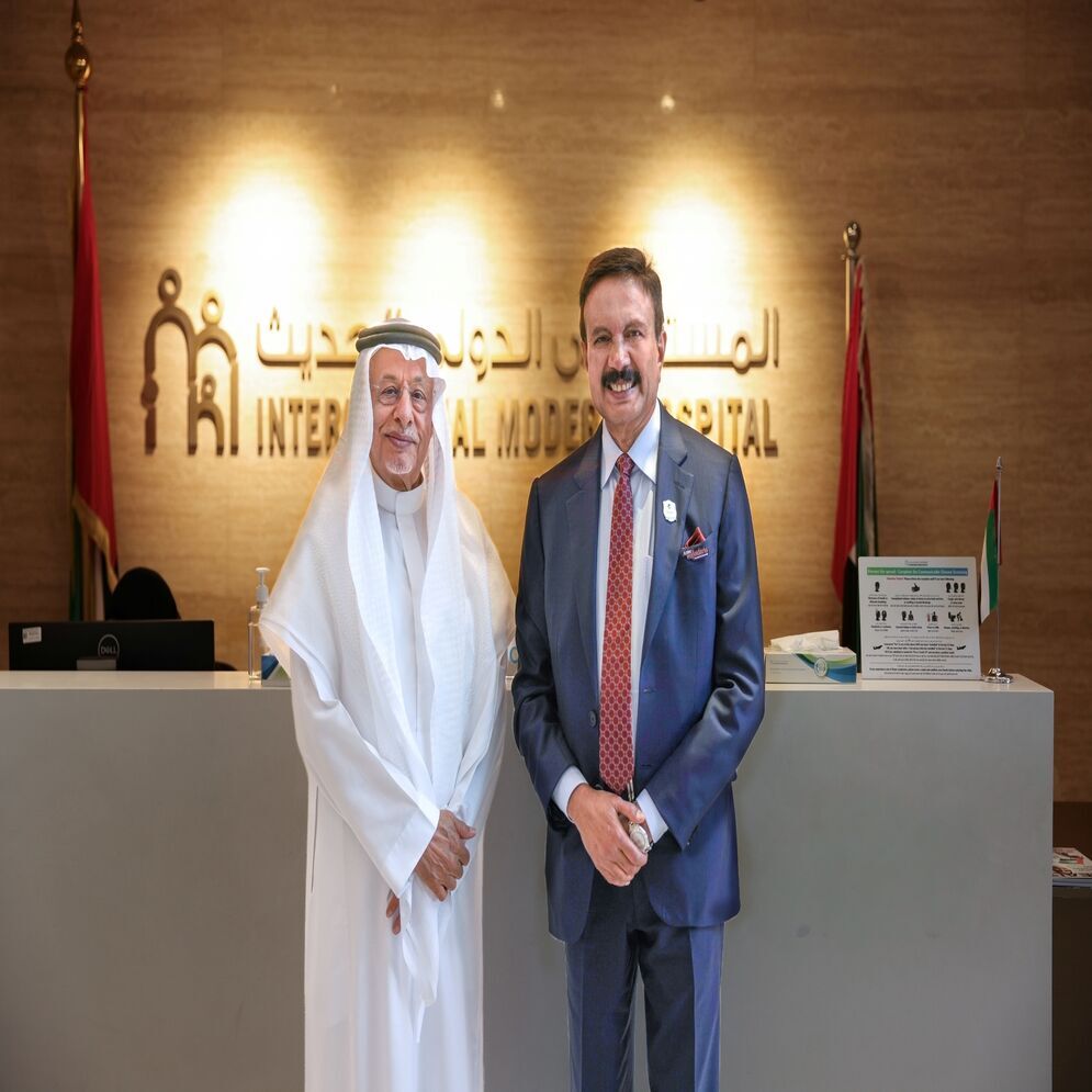 Mr.-Aidroos-and-Dr.-Azad-Moopen.jpg