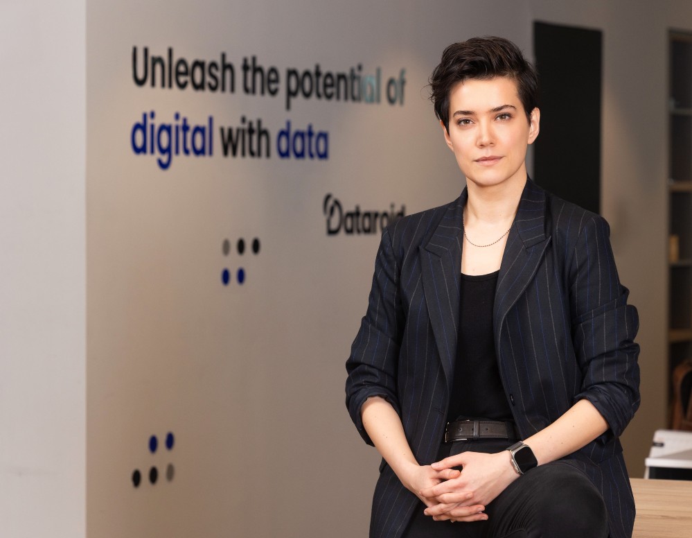 Dataroid-Co-Founder-and-Chief-Revenue-Officer-Elif-Parlak.jpg